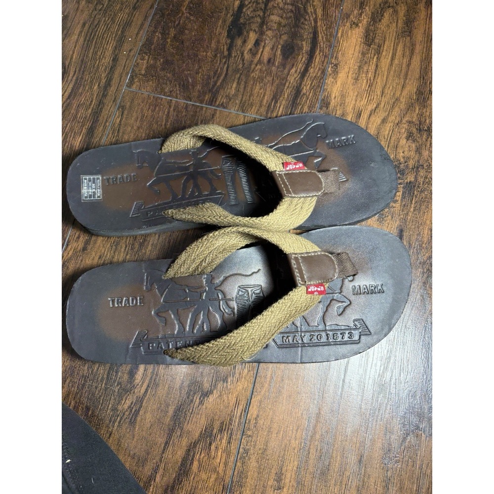 Levi's Men's Two Horse Casual Flip Flop Sandals Size 10 Brown Khaki Thong - Picture 4 of 6